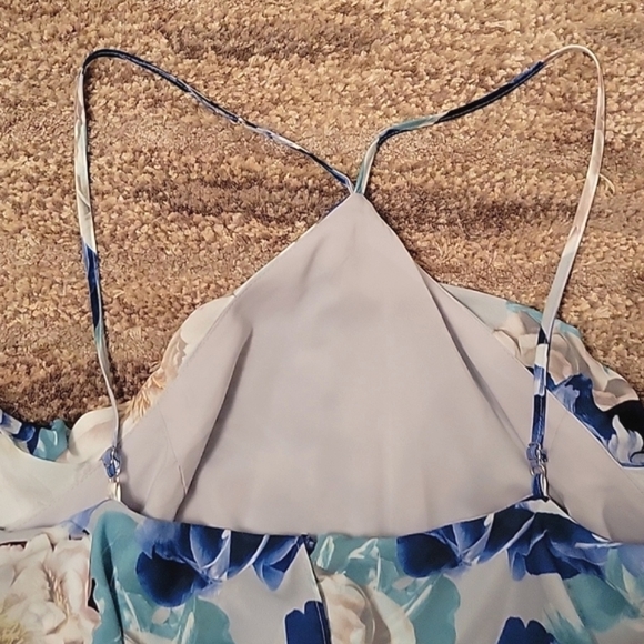 Cynthia Steffe Floral Ruffle Halter Dress Size 2 - Picture 7 of 9